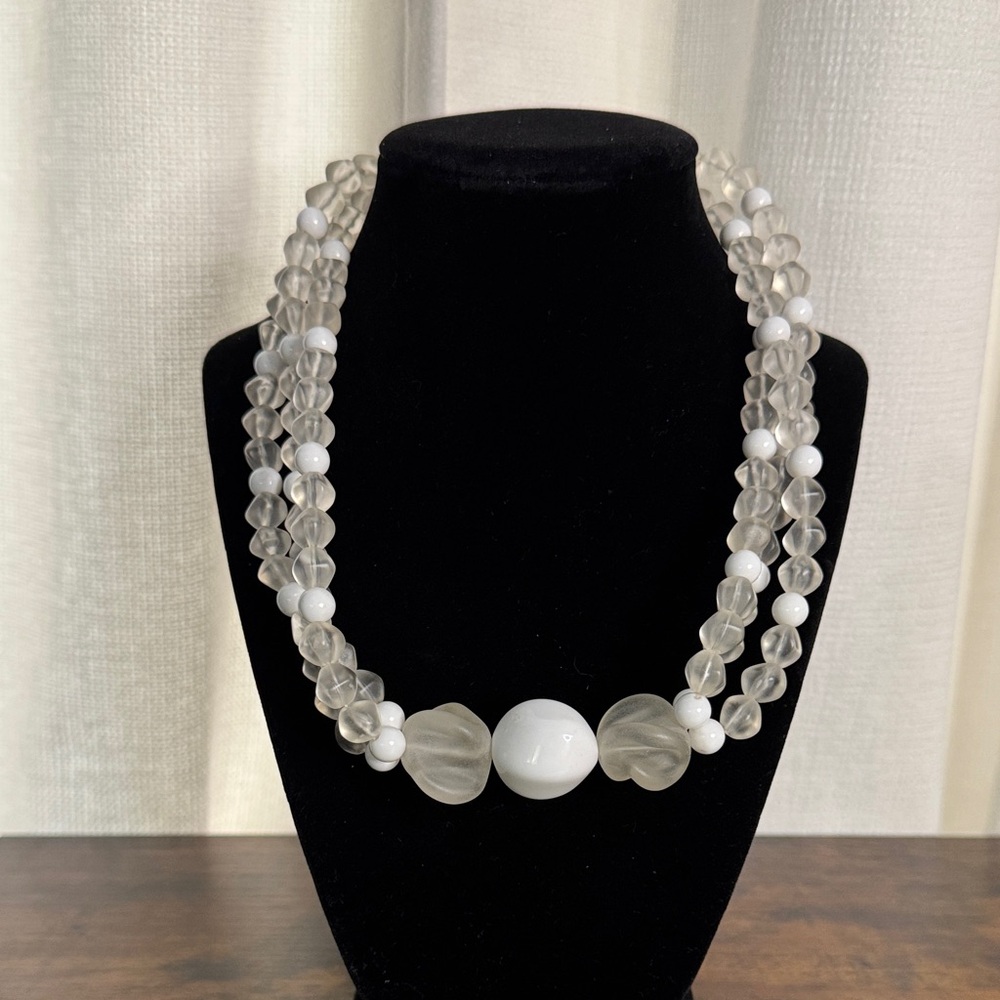Vintage Frosted Acrylic and White Bead Necklace